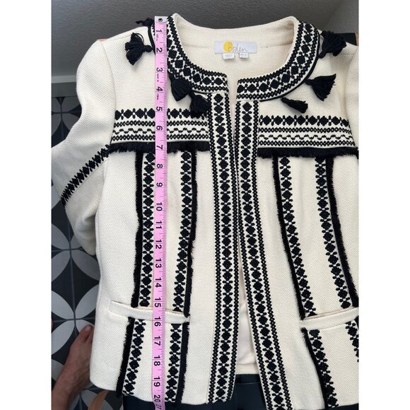 Boden Cream Ivory Embroidered Long Sleeve Cropped Jacket Blazer Sz 2 - Picture 3 of 8